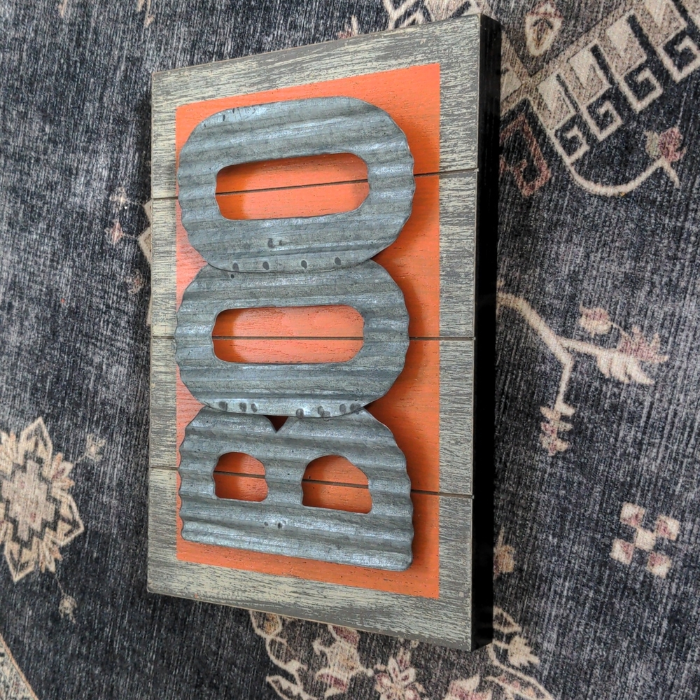 "BOO" Halloween Rustic Farmhouse Sign
